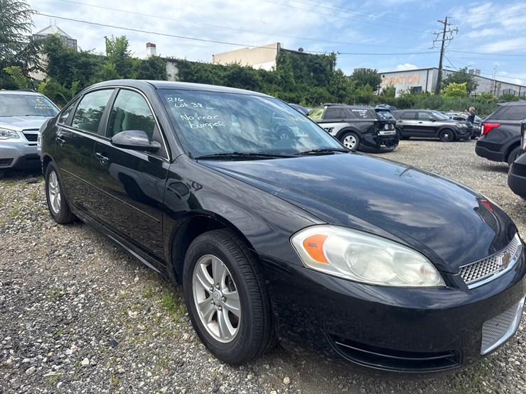 #38-•-2014-chevy-impala-image-30