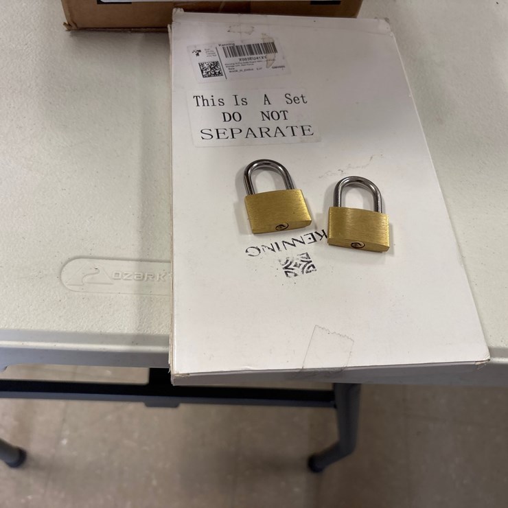 #4029 • BOX OF KENNING MINI LOCKS