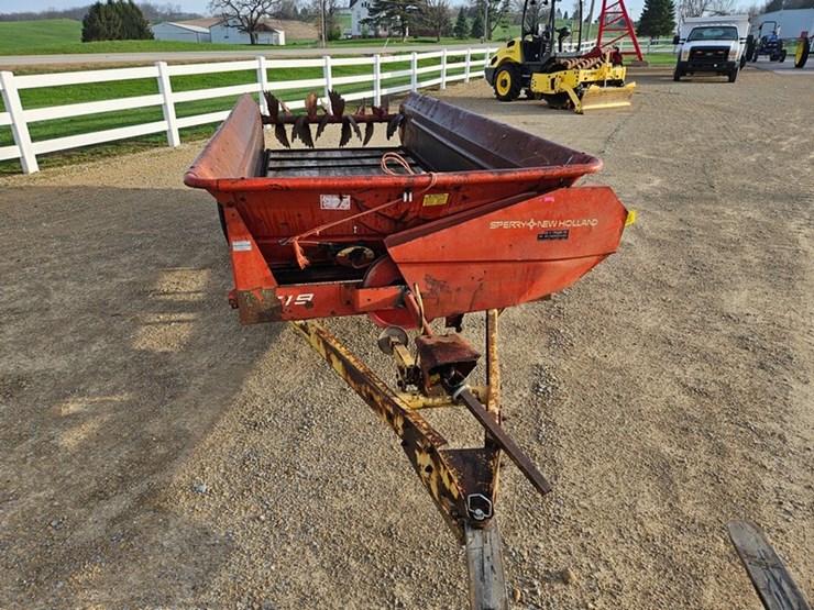 new-holland-519-image-8