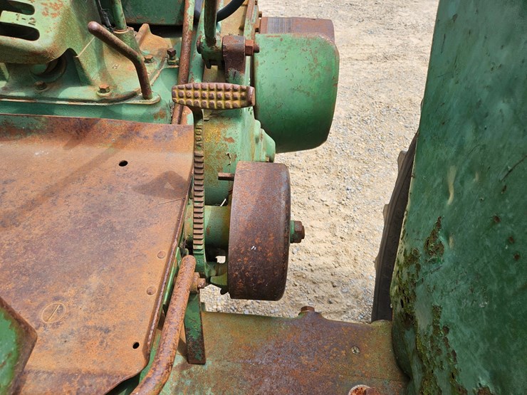 john-deere-70-image-21