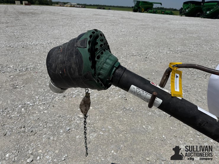 hesston-1340-image-10