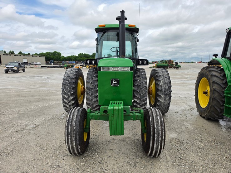 1990-john-deere-4055-image-2