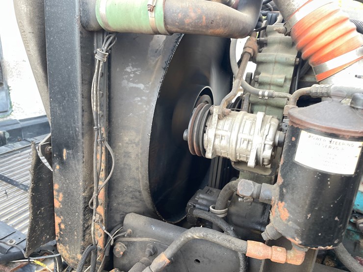 #1332-•-1990-freightliner-dump-truck-(has-mn-title)-image-21