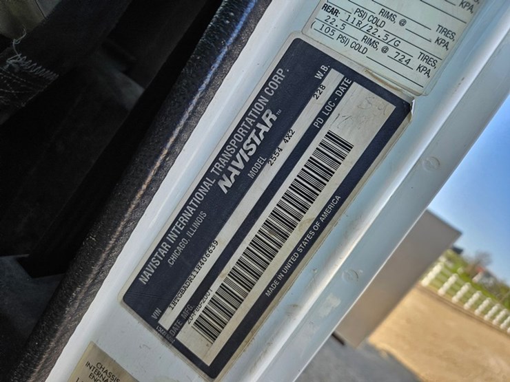 2001-vactor-2100-image-85