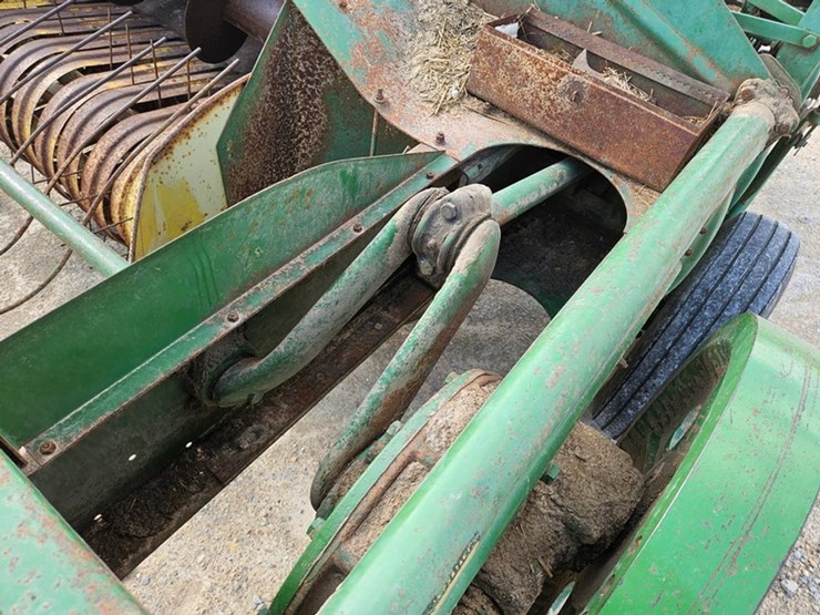 john-deere-24t-image-54