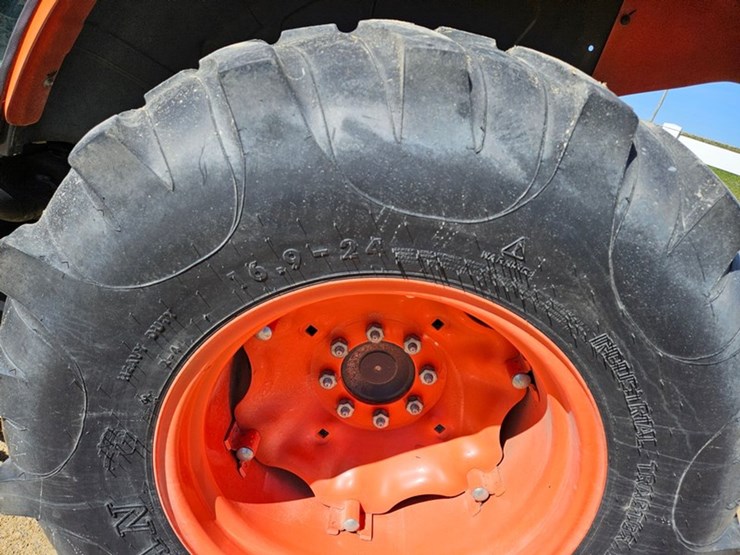 kubota-m7040-image-45