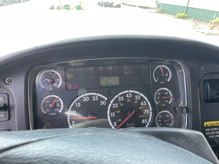 #1328-•-2008-freightliner-dump-truck-(has-mn-title)-image-40