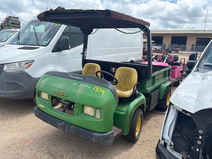 john-deere-gator-image-2