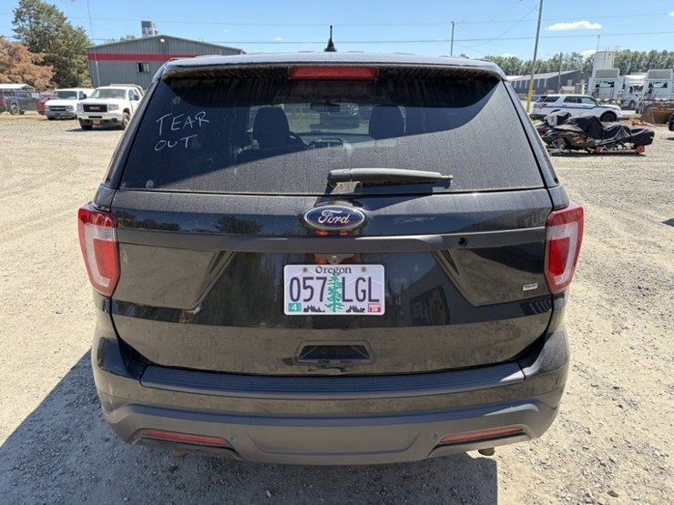 2018-ford-explorer-image-5