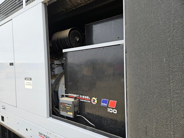 #5177-•-tramont-100-kw-towable-generator-image-19