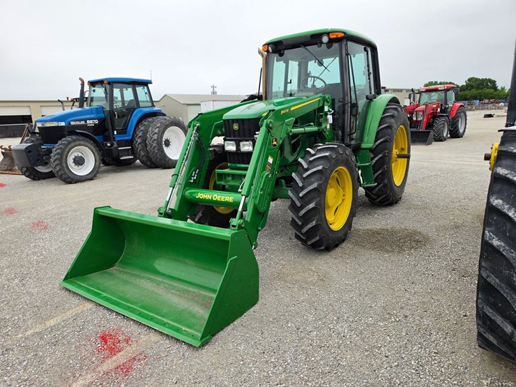 2009-john-deere-6430-image-25