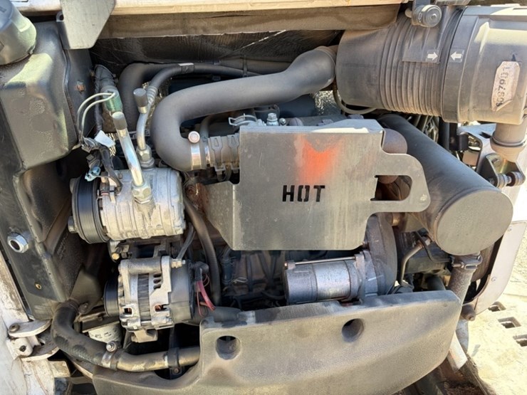 2008-bobcat-435-image-24