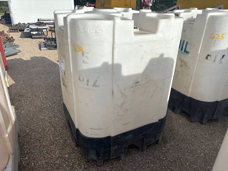 #1634-•-330-gallon-plastic-storage-oil-tank-image-1