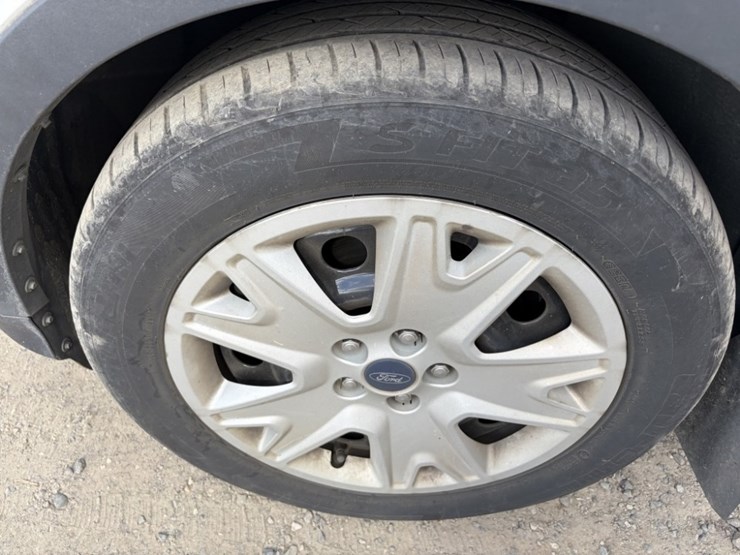2015-ford-escape-image-14