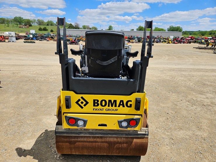 bomag-bw120-image-4