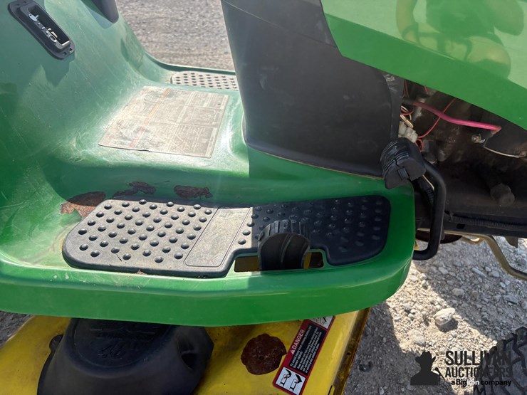 john-deere-d140-image-16