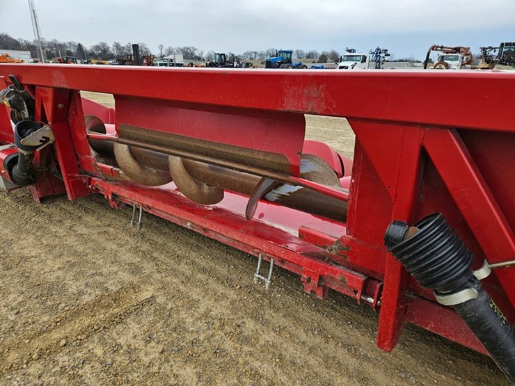 case-ih-3208-image-32