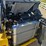 new-holland-l320-image-15
