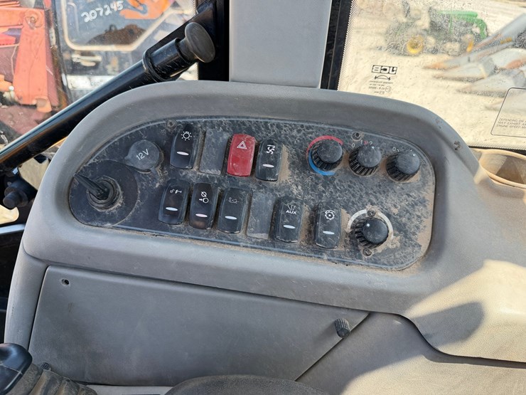 jcb-tm320-image-13
