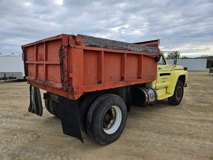1975-ford-f750-image-5