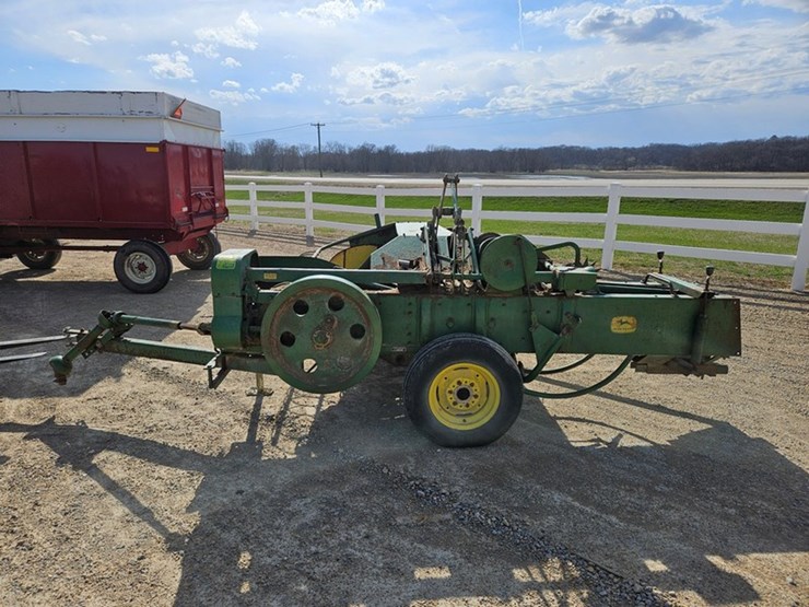 john-deere-24t-image-2