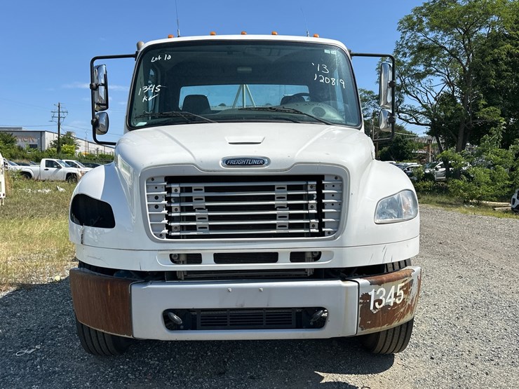 #10-•-2013-freightliner-patch-truck-image-3