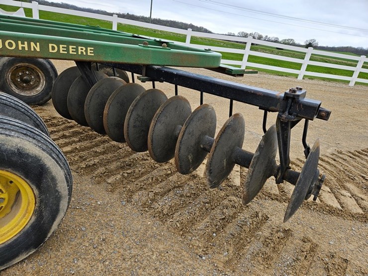 john-deere-215-image-23