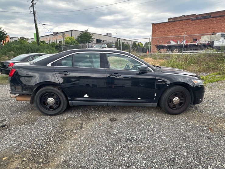 #49-•-2017-ford-interceptor-image-6