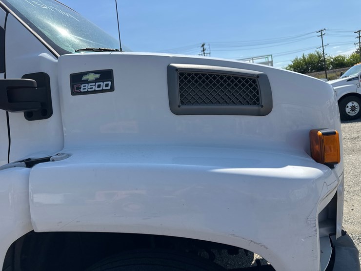 #11-•-2007-chevy-c8500-service-truck-image-19