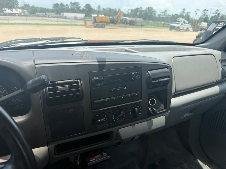 2006-ford-f250-image-10