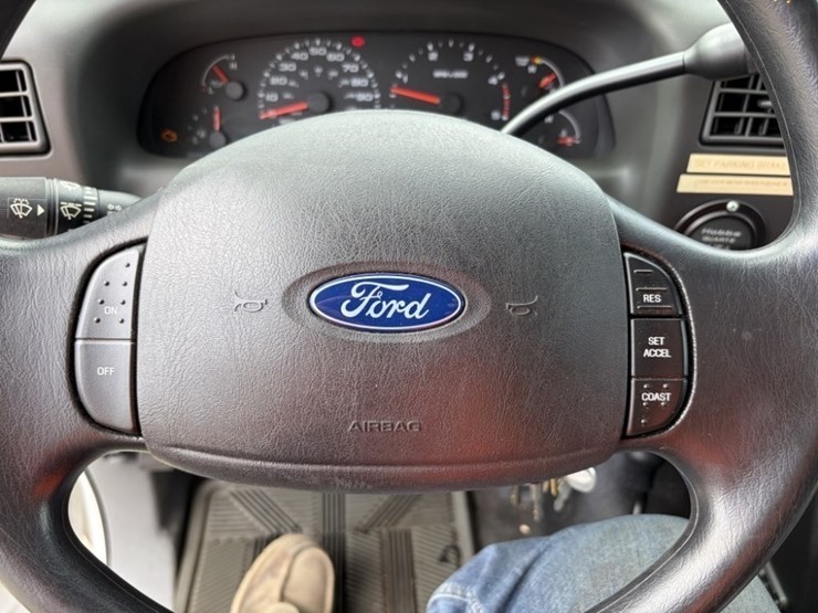 2003-ford-f350-image-33