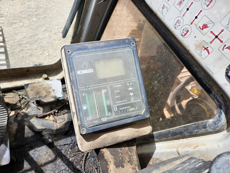 kobelco-sk220-lc-image-50