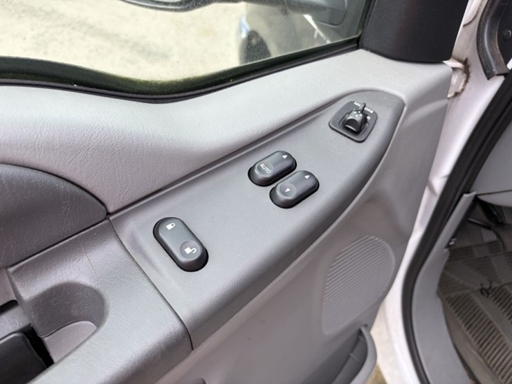 2003-ford-f350-image-30