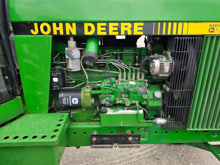 1989-john-deere-4255-image-18