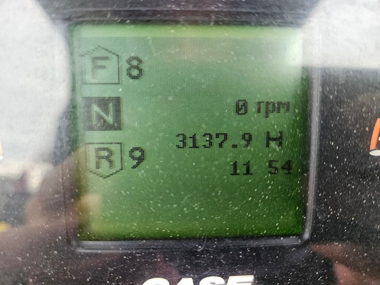 2017-case-650m-lgp-image-44