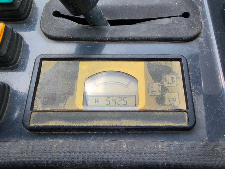 2018-deere-26g-image-11