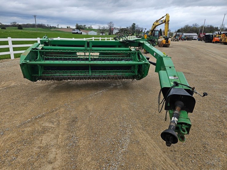 john-deere-820-image-39