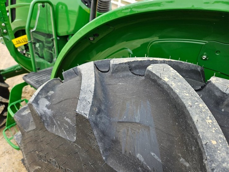 2024-john-deere-5067e-image-47