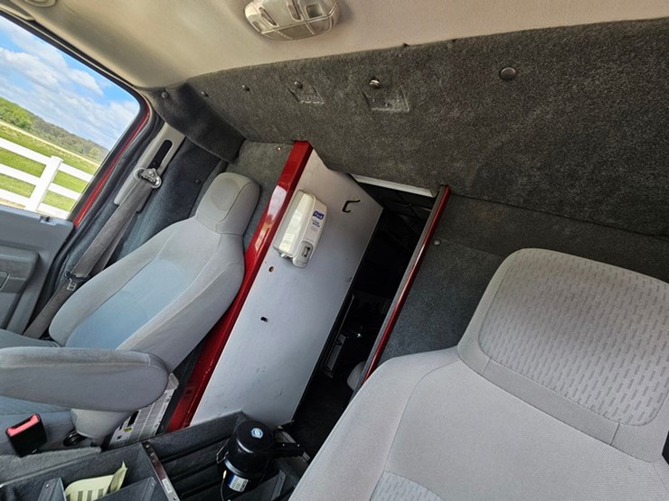 2016-ford-e450-image-80