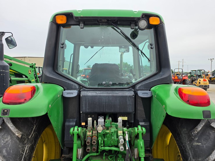2009-john-deere-6430-image-12