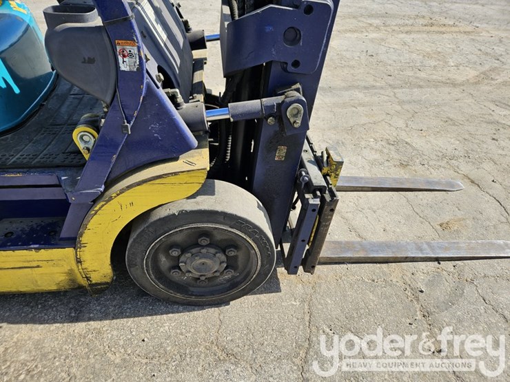 komatsu-fg25st-12-image-8