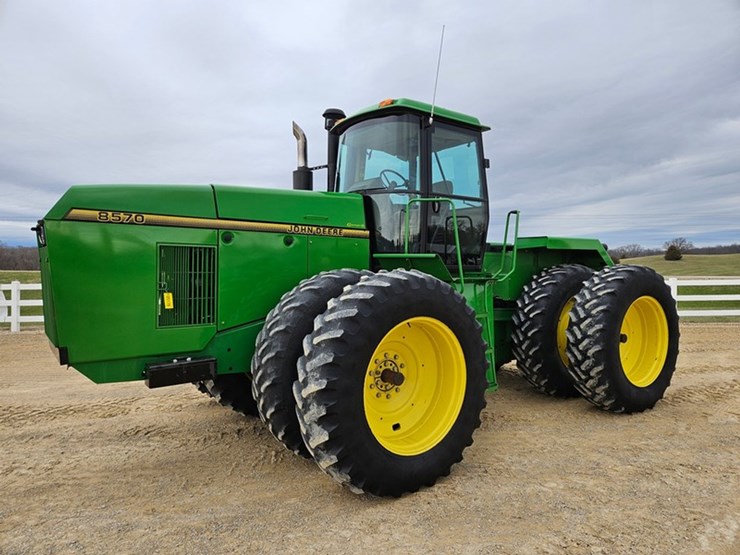 john-deere-8570-image-2
