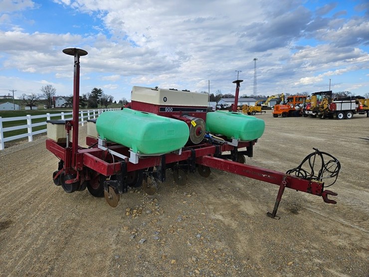 case-ih-900-image-46