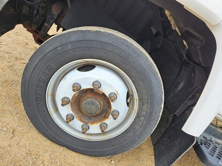 2003-gmc-5500-image-52