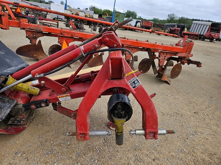 new-holland-616-image-9