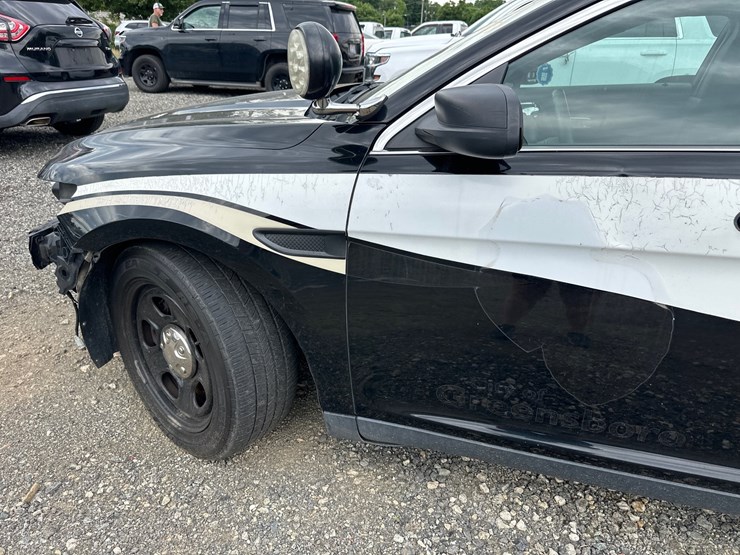 #33-•-2015-ford-interceptor-image-15