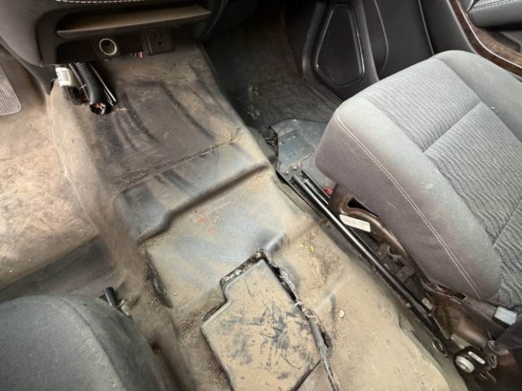 2019-chevrolet-tahoe-image-33