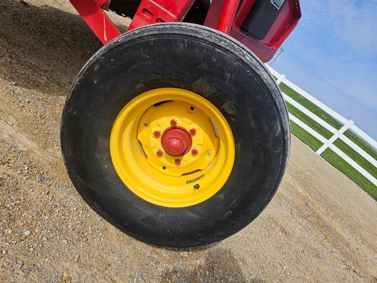 new-holland-h7450-image-29