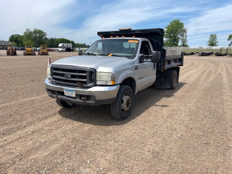 2004-ford-f450-image-1