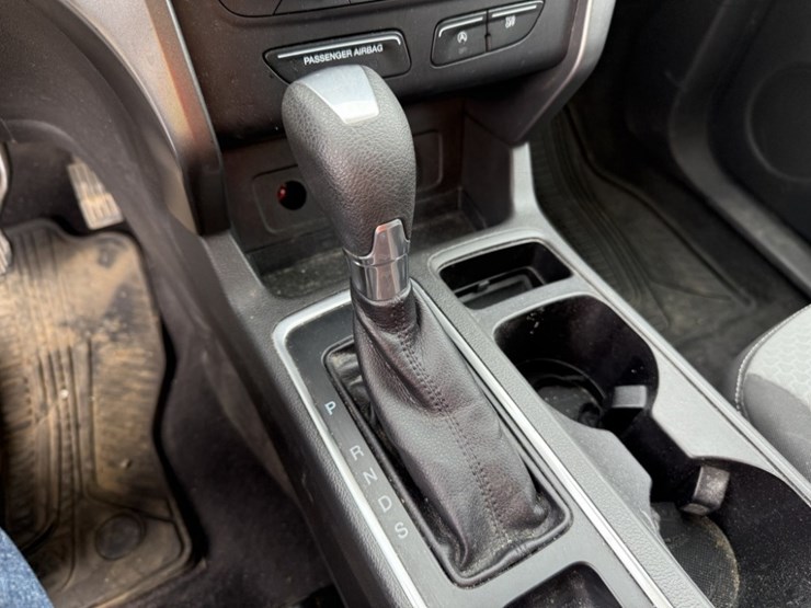 2017-ford-escape-se-image-28